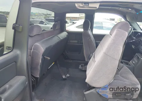 2001 GMC Sierra 2500Hd Sle из США, поврежденный, VIN 1GTHC29U31Z325105